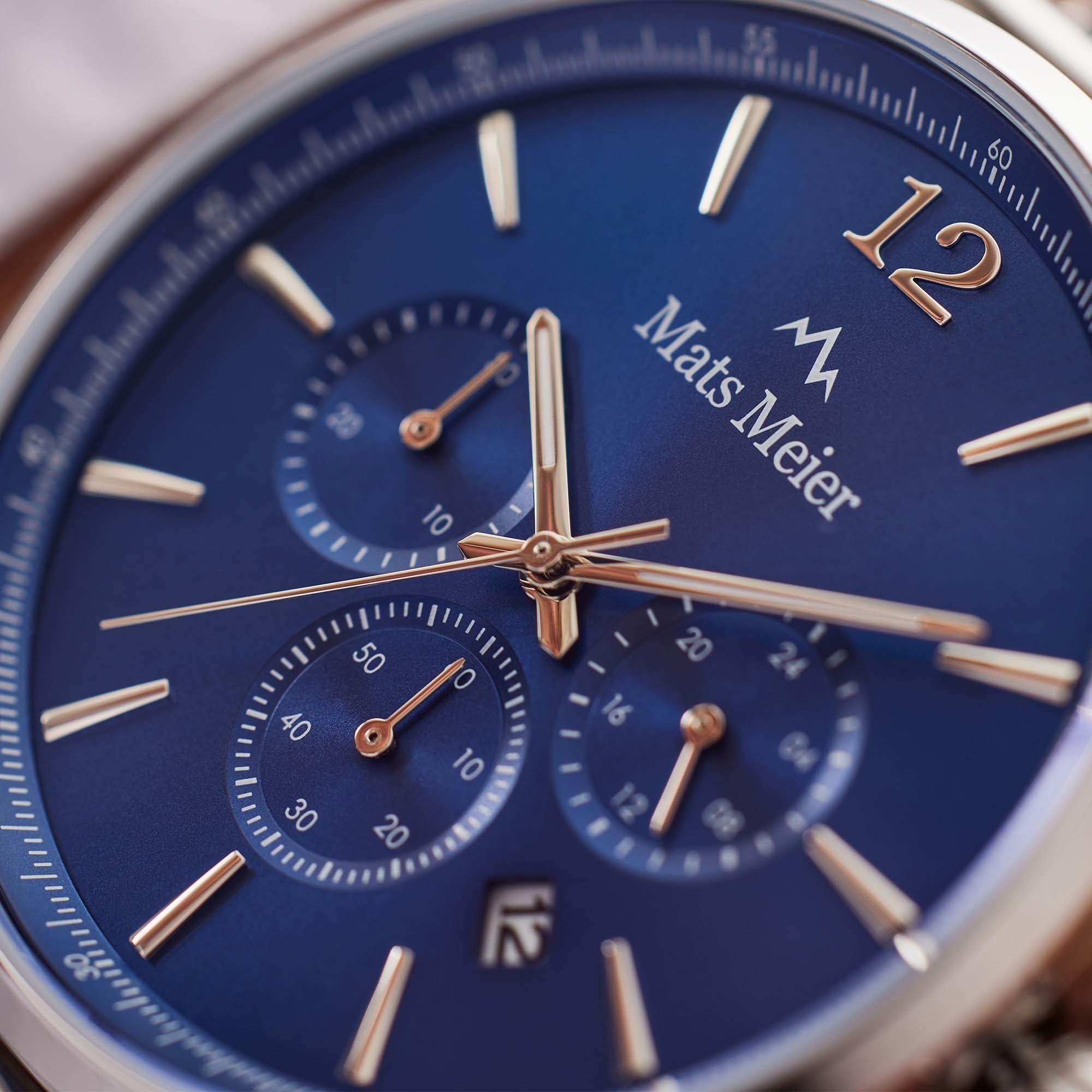Grand Cornier chronograph mens watch blue / silver colored mesh
