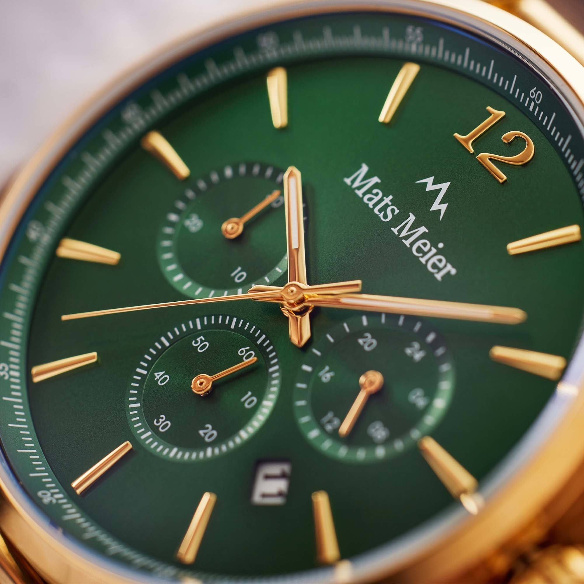 Grand Cornier chronograph mens watch green / gold colored mesh