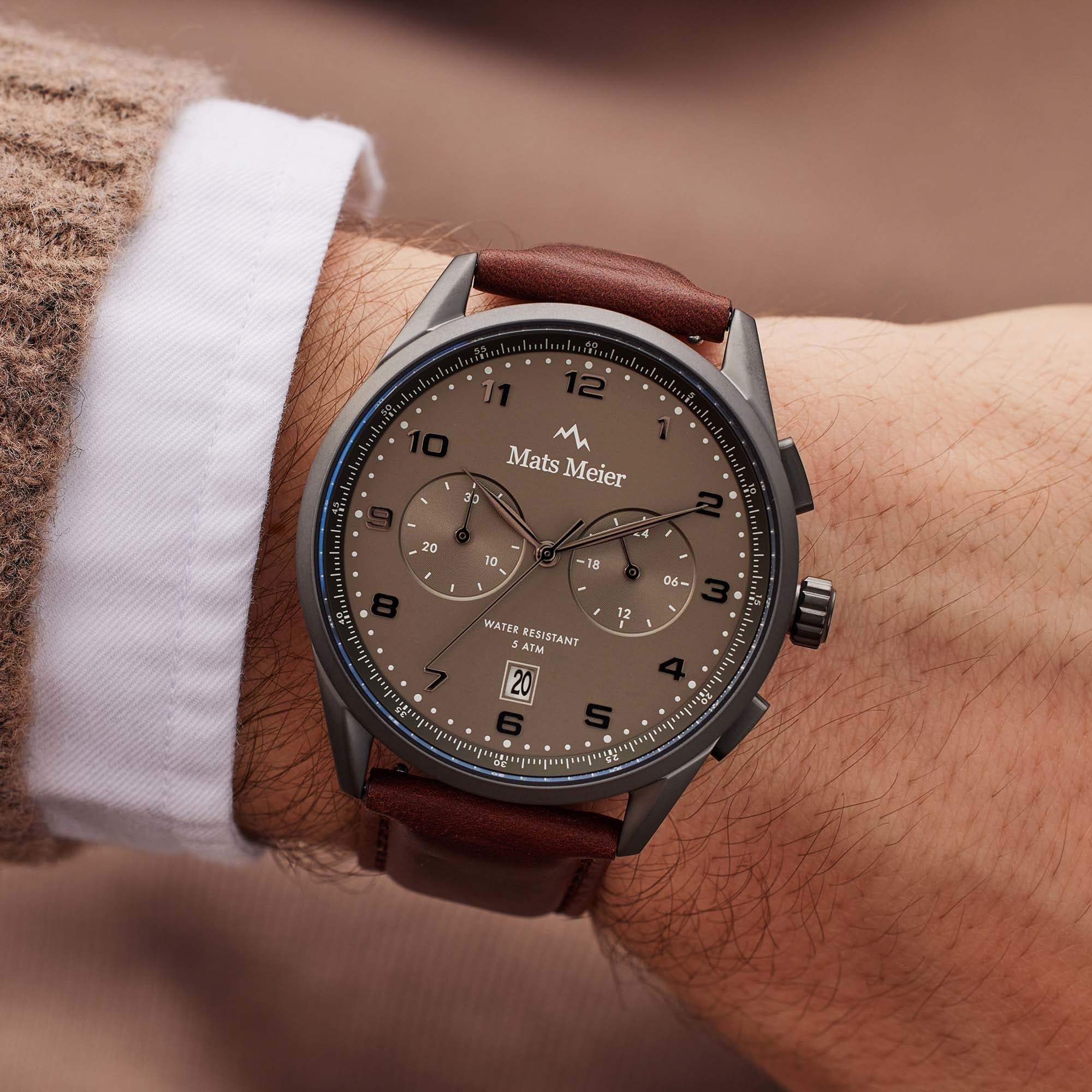 Mont Vélan chronograph gray / brown