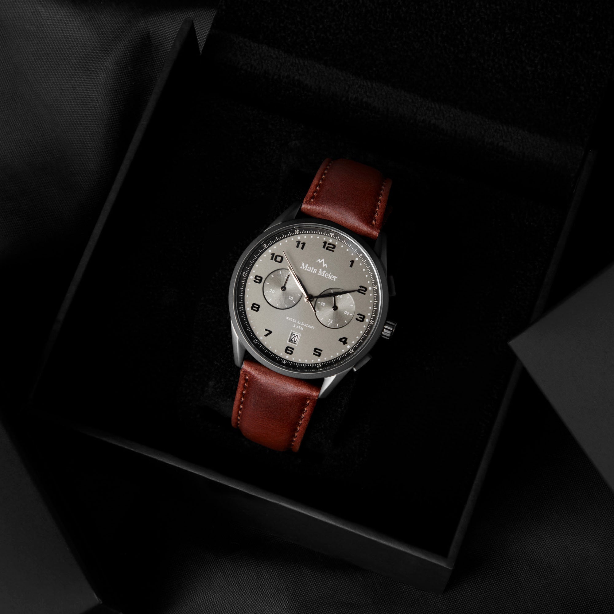Mont Vélan chronograph gray / brown