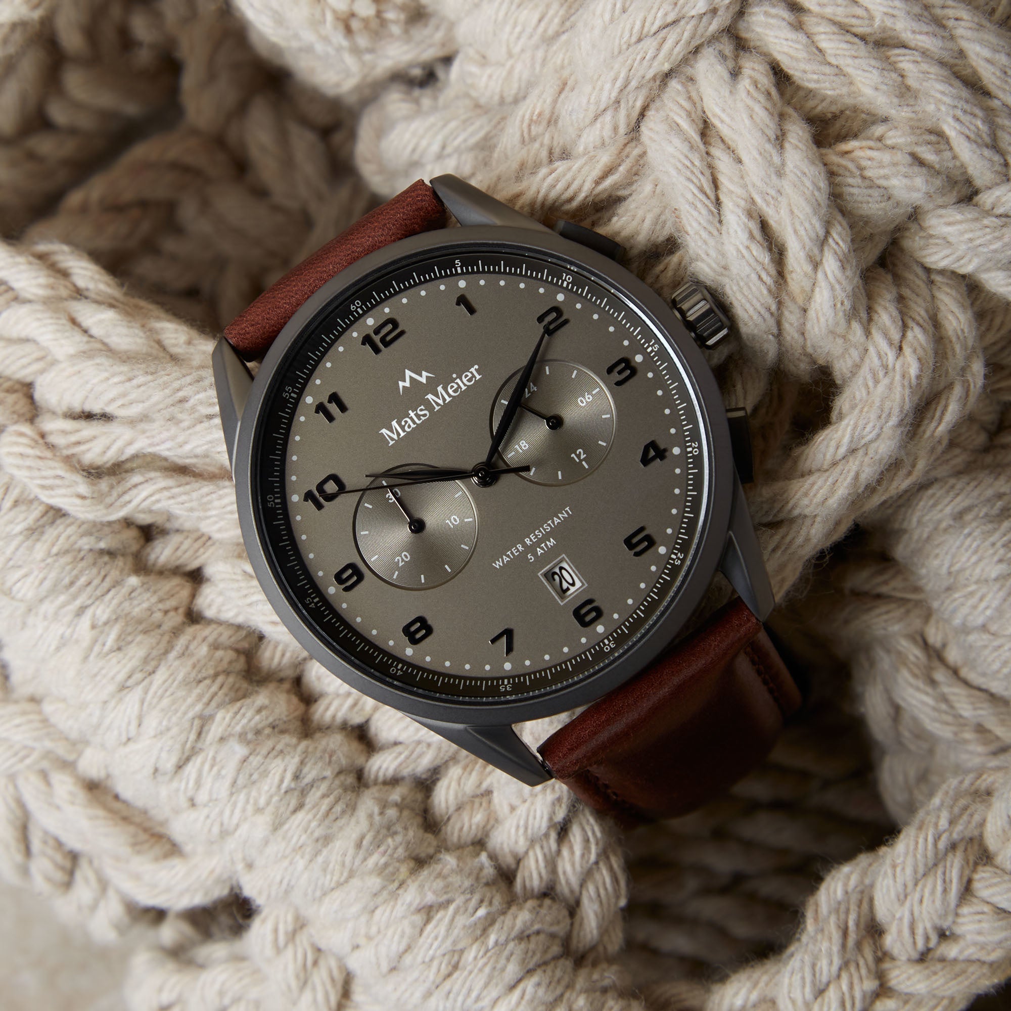 Mont Vélan chronograph gray / brown